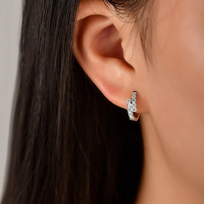 Diamond Ear Clip – Elegant Style | حلق كليب فاخر